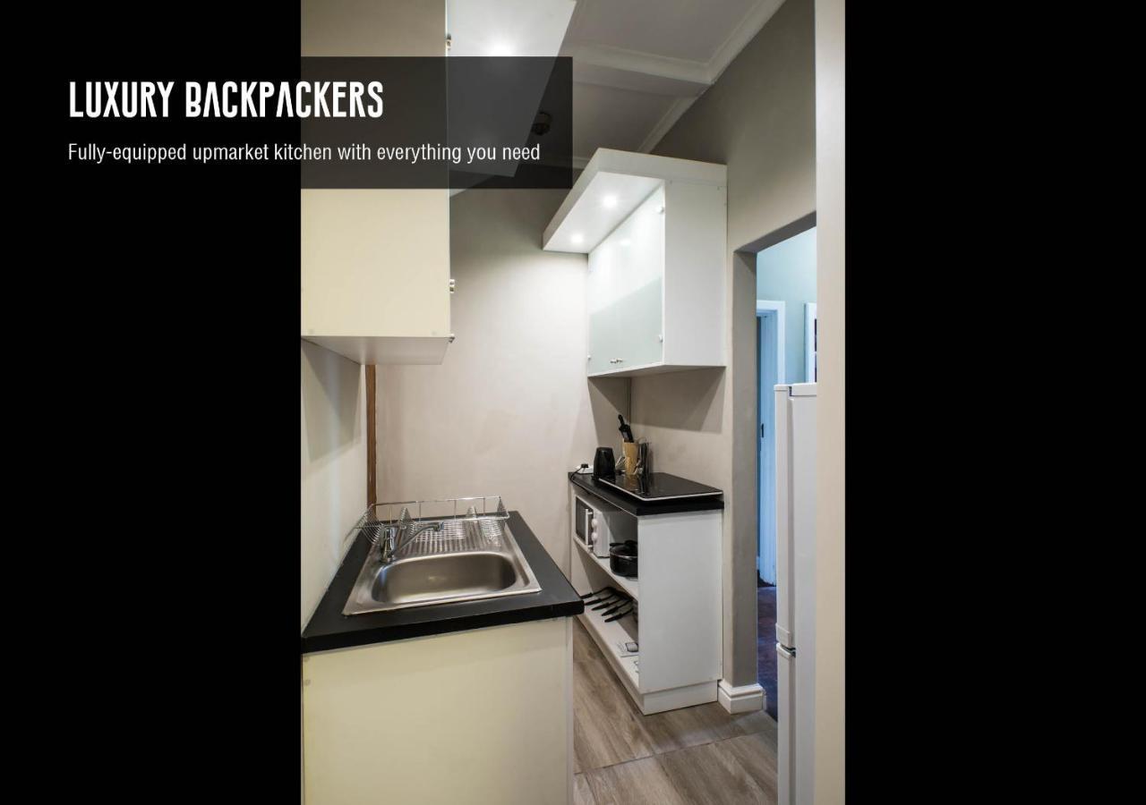 Auberge de jeunesse Luxury Backpackers à Port Elizabeth Extérieur photo